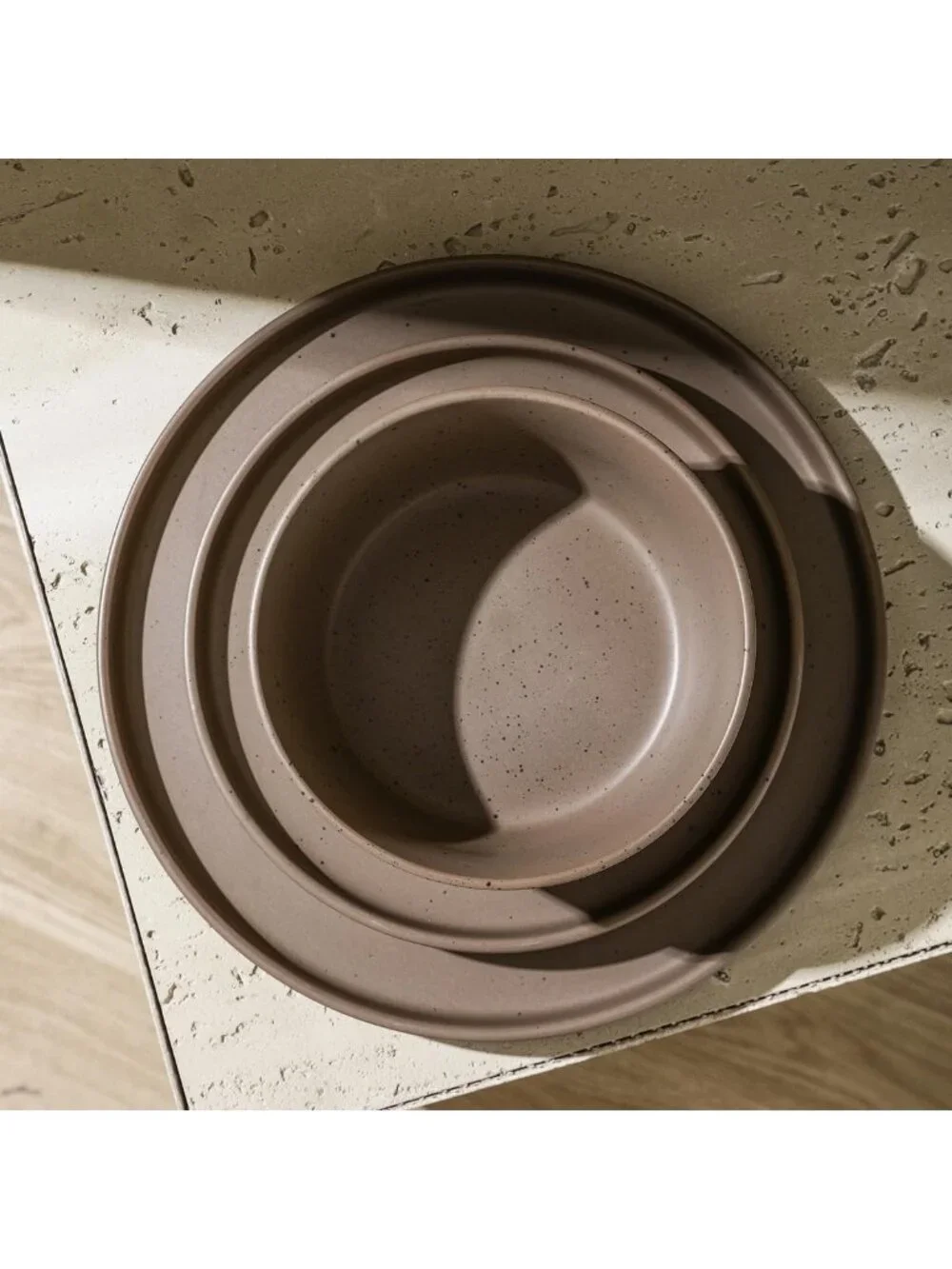 Modern Stoneware 16-Piece Dinnerware Set, Matte Brown Plates & Bowls, Service